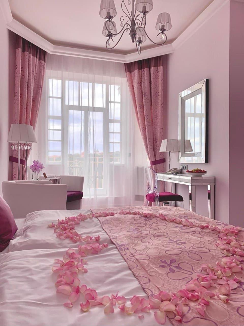 Hotel Katerina Znojmo Esterno foto